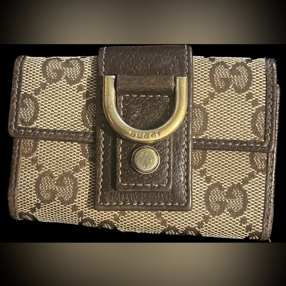 GUCCI Key Case GG Canvas Authentic
